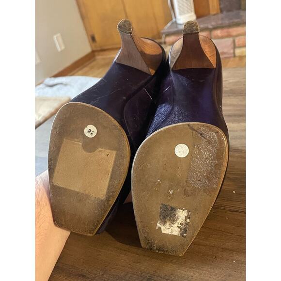 MARNI Purple Metallic Wood Heel Peep Toe Pumps - Picture 2 of 6